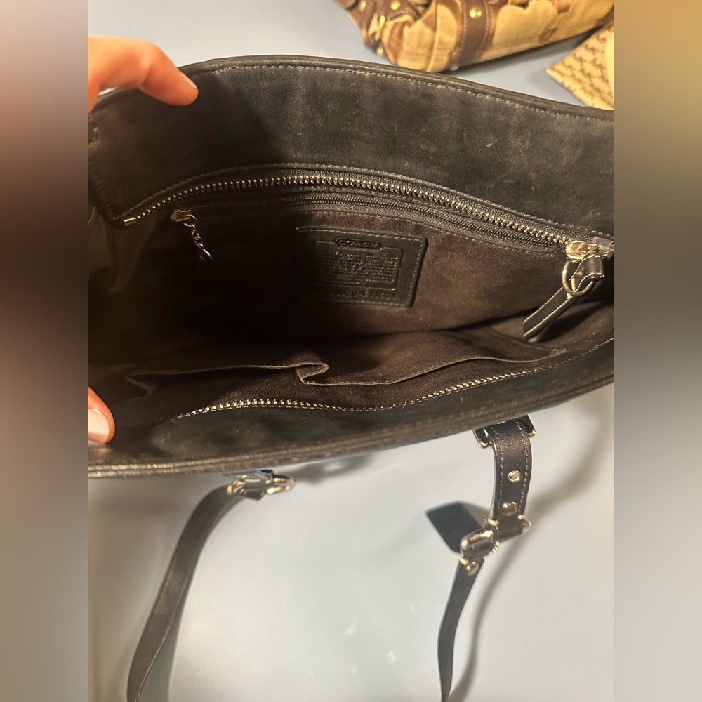 Coach Black Leather Tote Bag - Picture 3 of 5